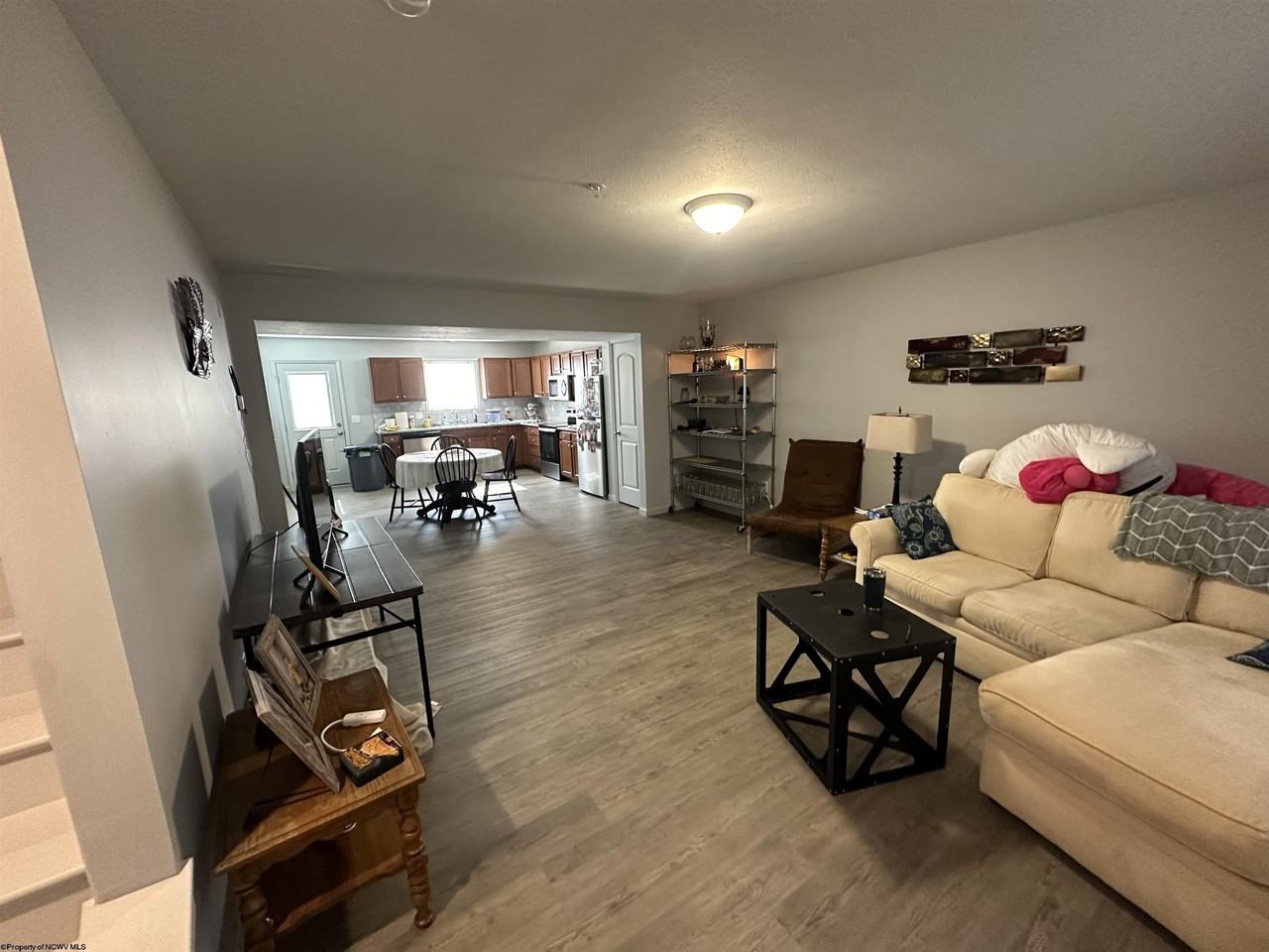 621 Clarksburg Rd - Photo 7 of 29