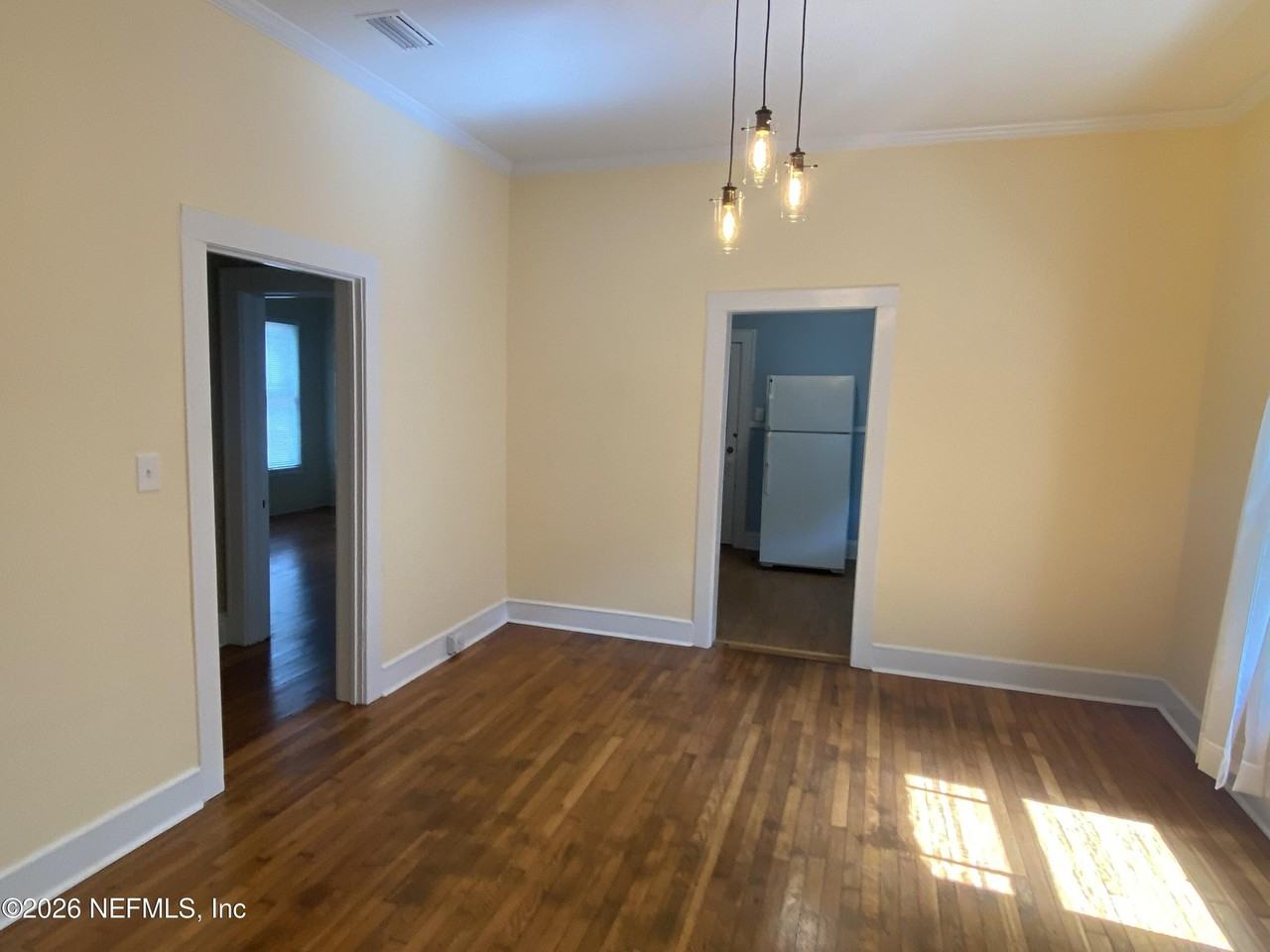 2316 Gilmore St - Photo 7 of 17