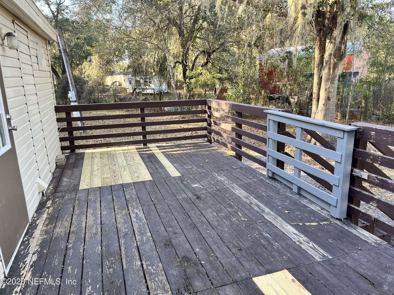 2065 Candlewood Ct - Photo 4 of 20