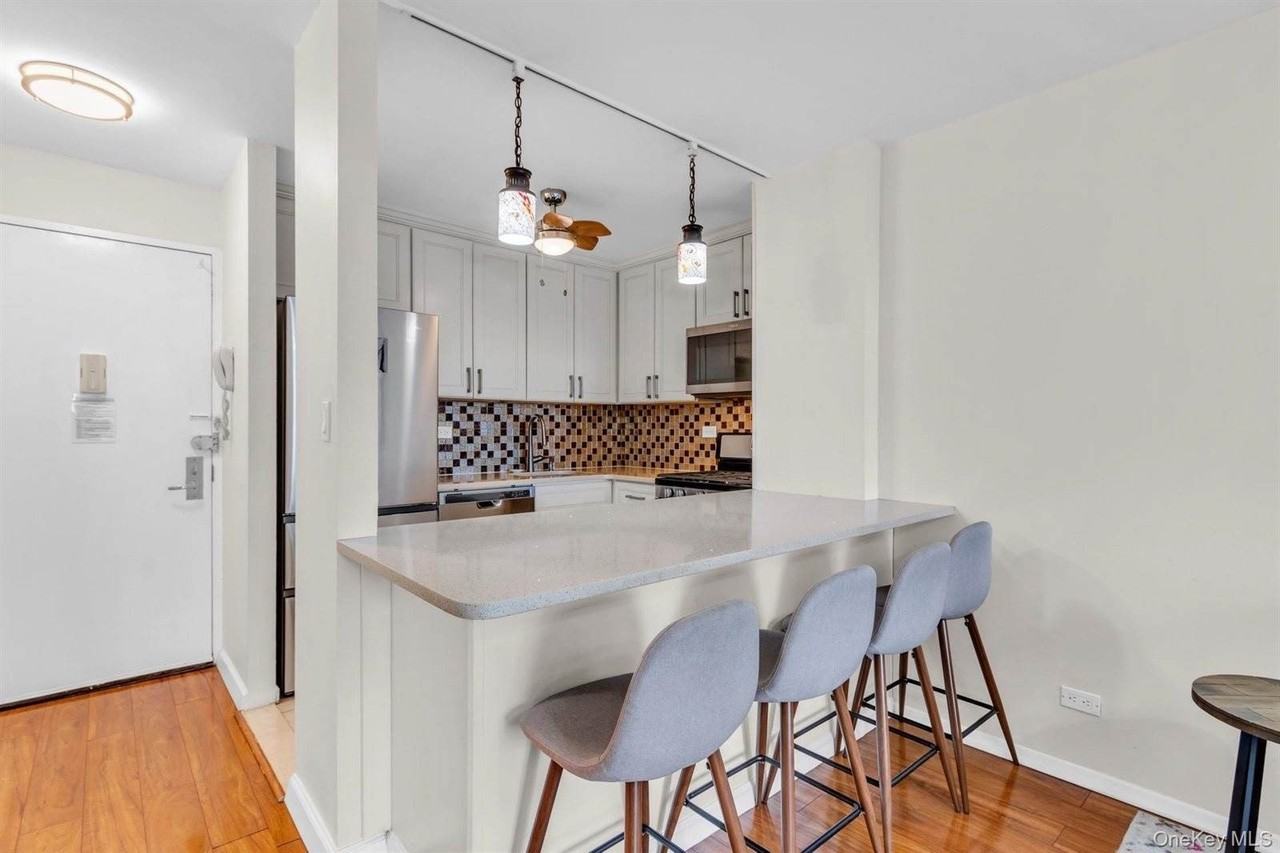 340 E 93rd St #8H - Photo 6 of 41