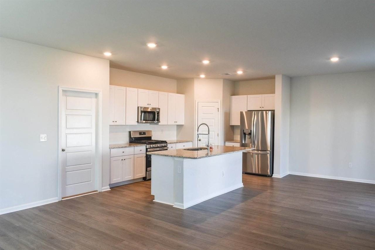 1057 Saltgrass Way - Photo 4 of 23