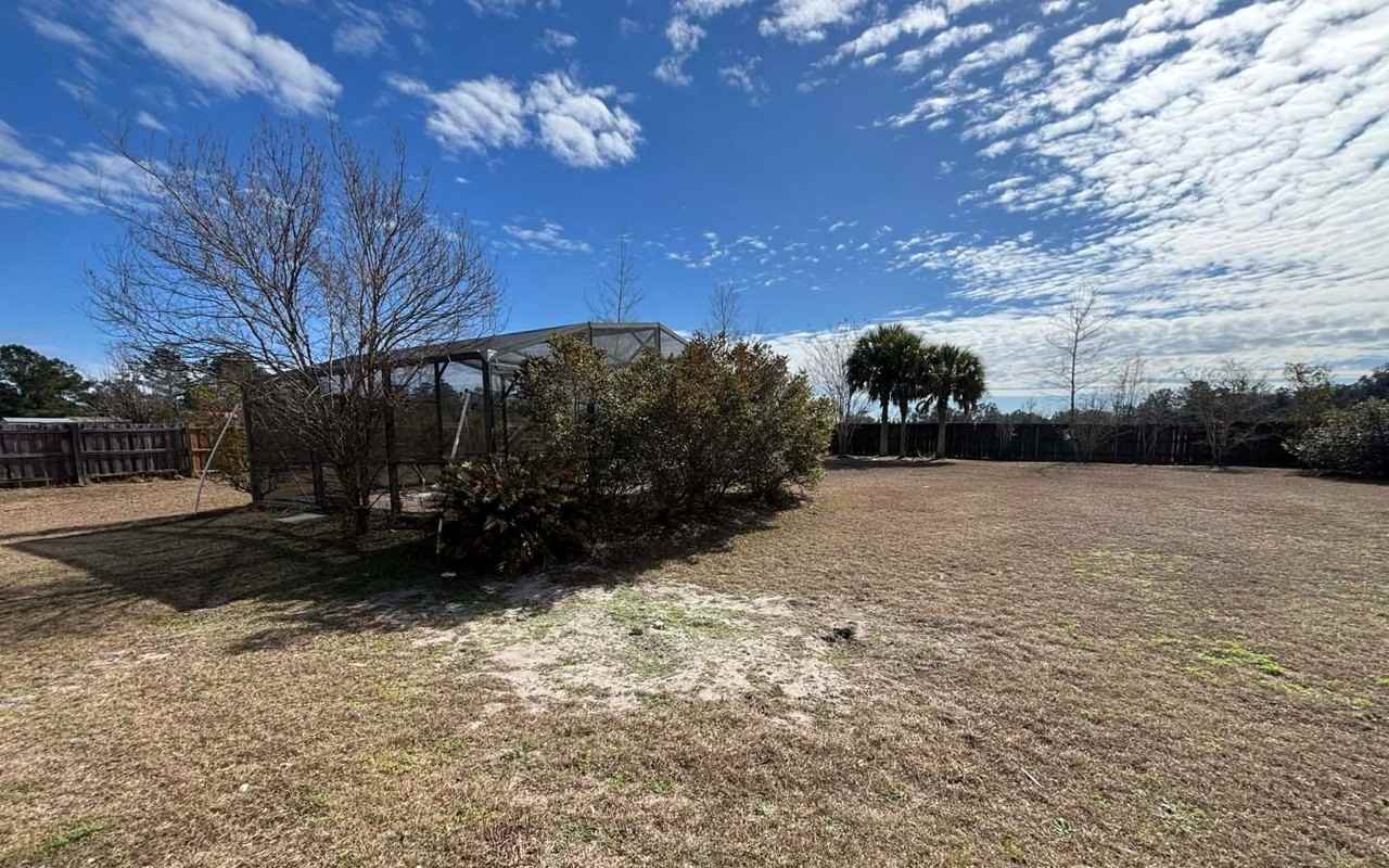 208 Se Lindale Gln - Photo 3 of 15