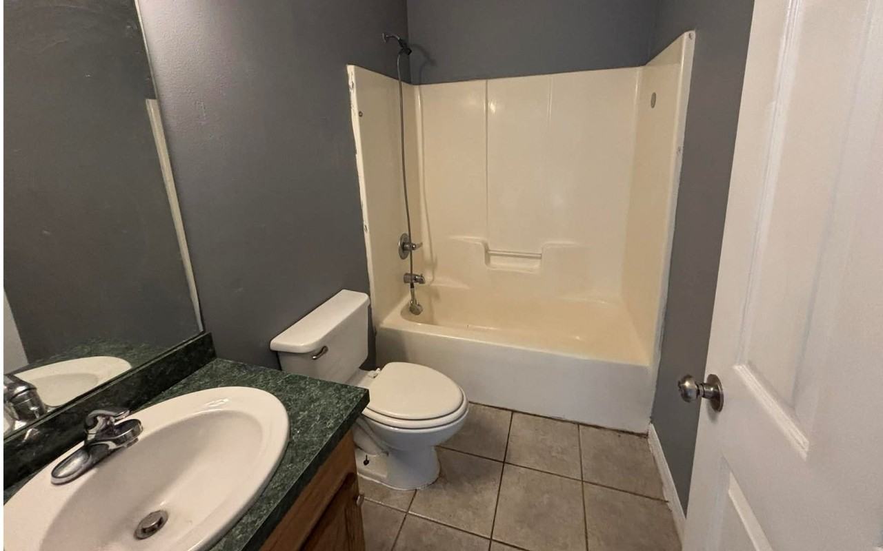 208 Se Lindale Gln - Photo 7 of 15