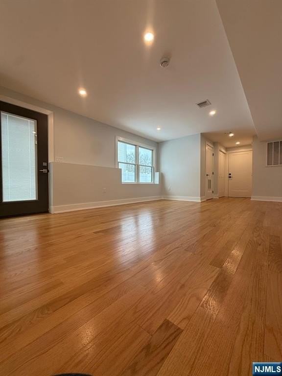 14 Redwood St 1st Fl - Photo 6 of 24