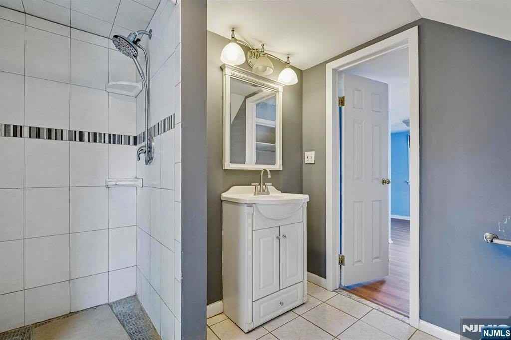 183 Dow Ave - Photo 6 of 12