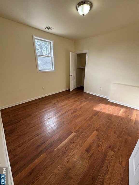 133 Seymour Ave - Photo 5 of 7