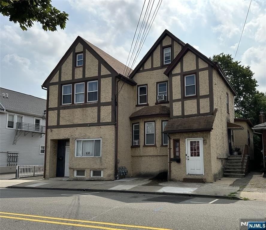 54 Stuyvesant Ave - Photo 7 of 10