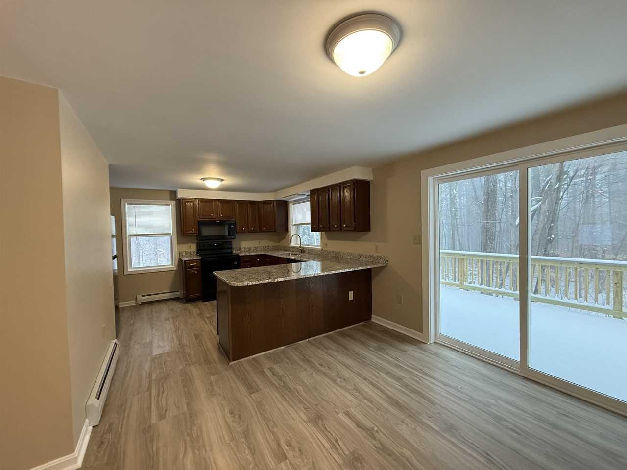 66 Sherwood Forest Dr - Photo 6 of 24