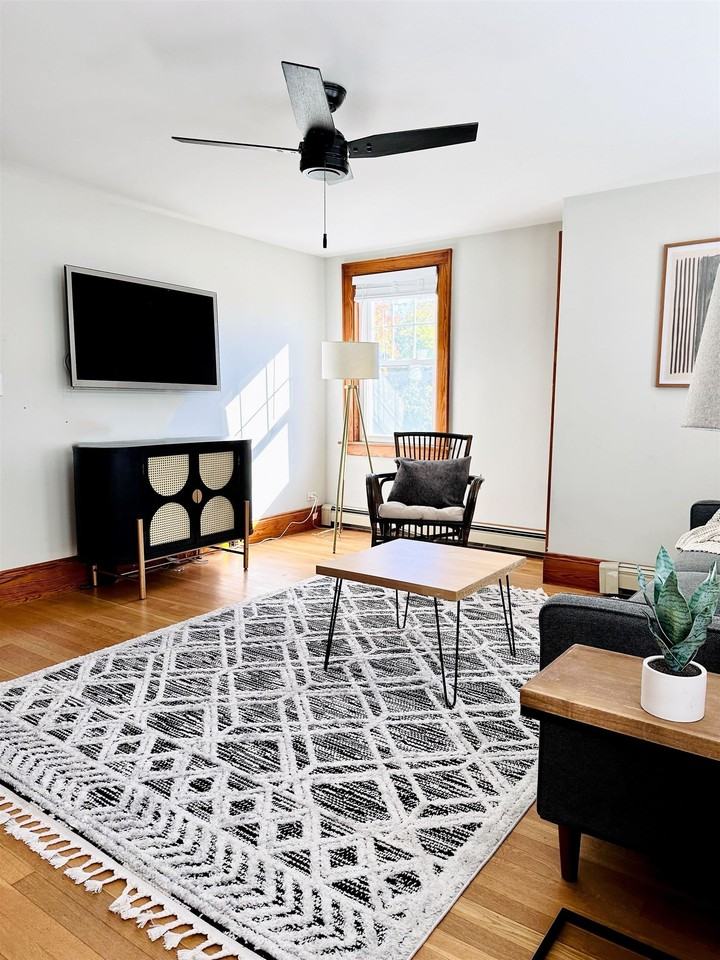 345 Coolidge Ave - Photo 6 of 15