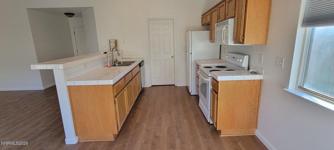 2226 Ellice Way - Photo 3 of 16