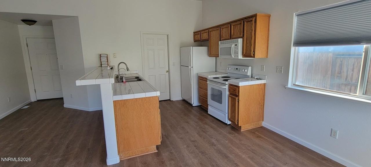 2226 Ellice Way - Photo 4 of 16