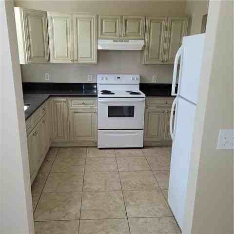 4009 Elba St - Photo 7 of 11