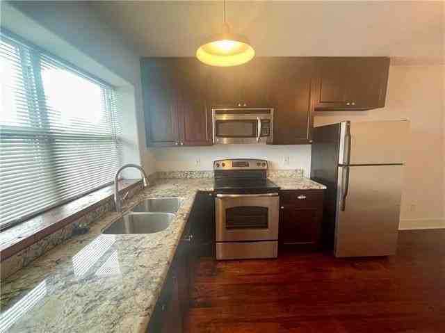 1417 Annunciation St #H - Photo 2 of 10