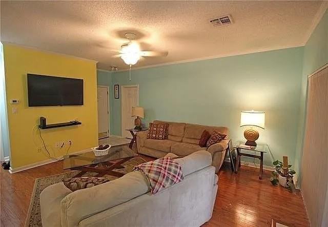 4445 Perkins St #103 - Photo 3 of 15