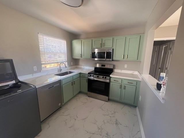 201 N Howard Ave - Photo 6 of 13