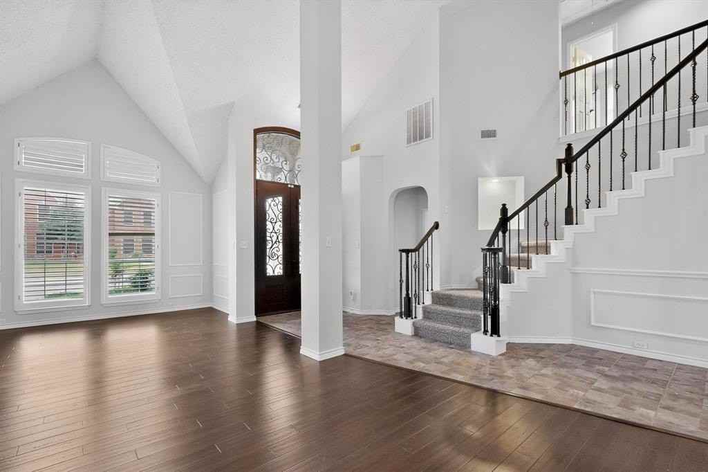 1936 Gansett Dr - Photo 5 of 34