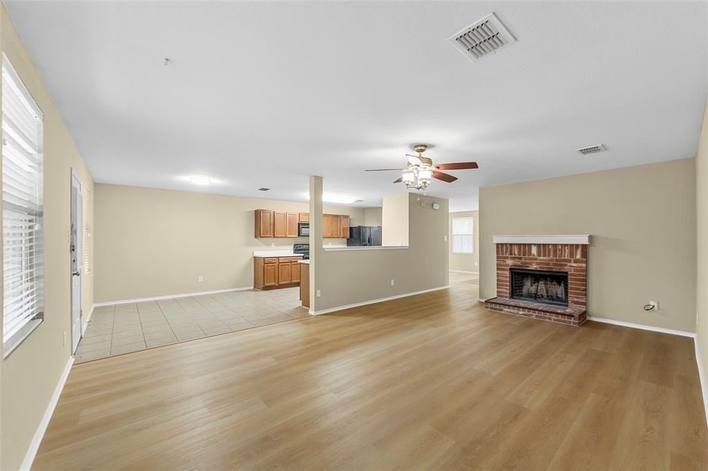 2811 Prairie Ct - Photo 2 of 29