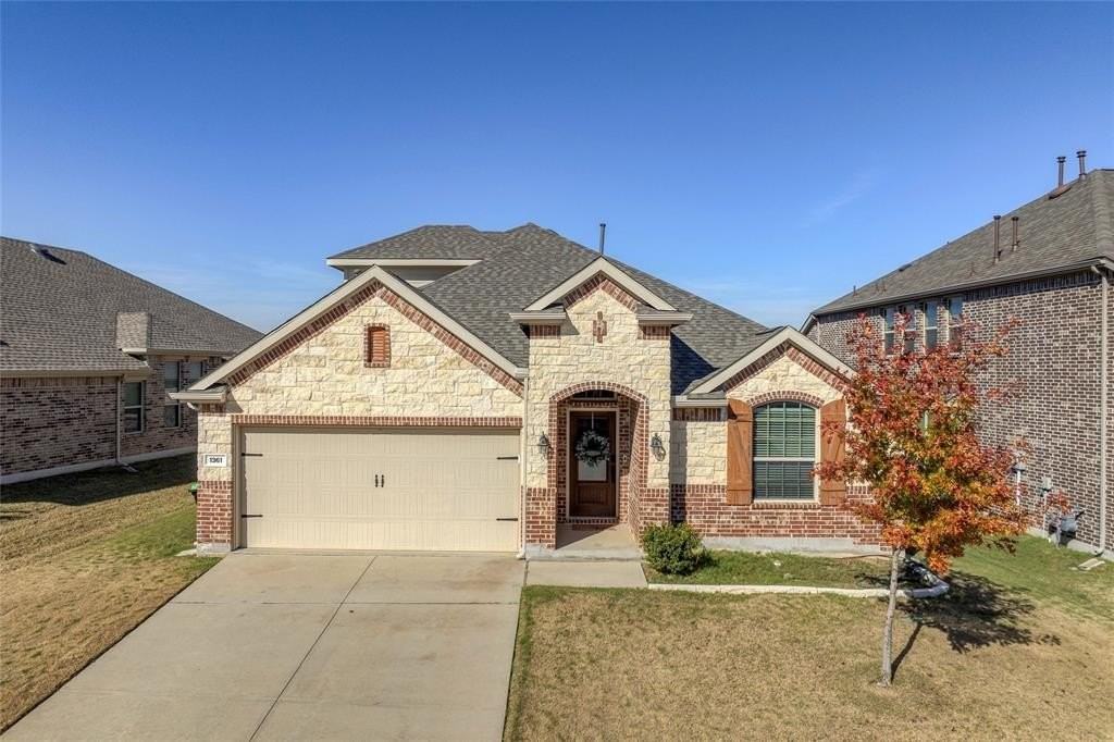 1361 Francesca Dr - Photo 2 of 40