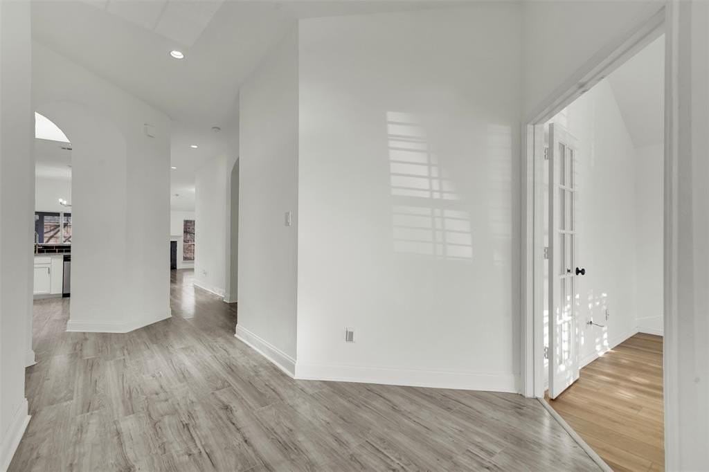 5919 Vista Glen Ln - Photo 4 of 34