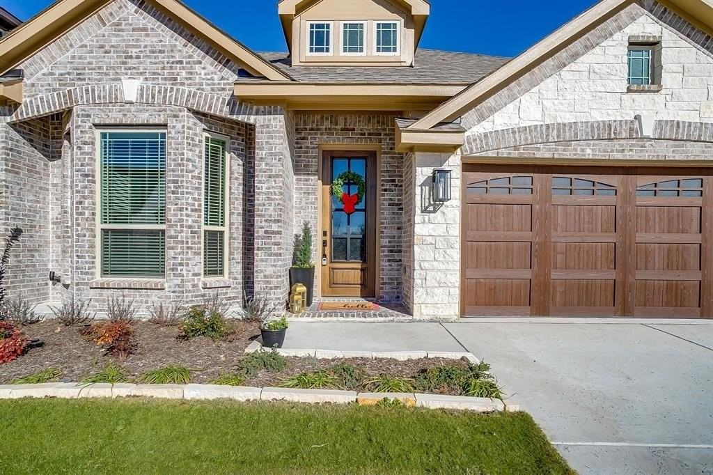 144 Kingfisher Ln - Photo 2 of 40