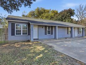 2040 Oakwood Ct - Photo 1 of 1