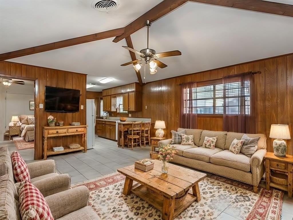 1203 Aspen Rd - Photo 2 of 40