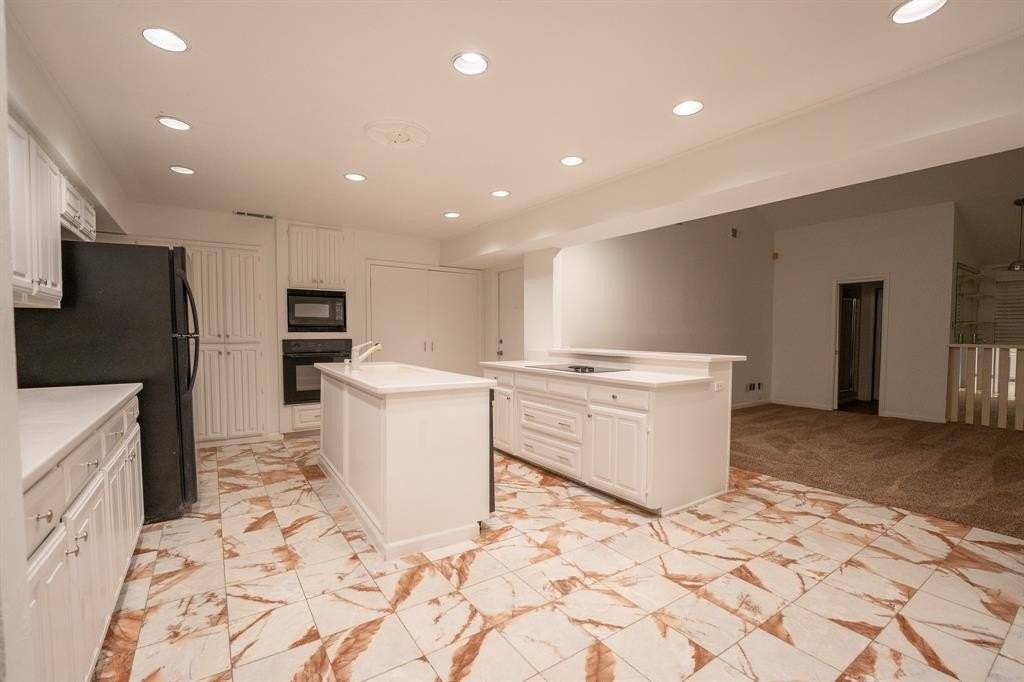 2004 Carmel Dr - Photo 7 of 25