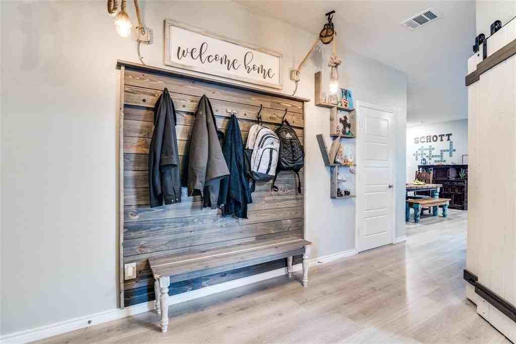 120 Whitetail Way - Photo 4 of 14