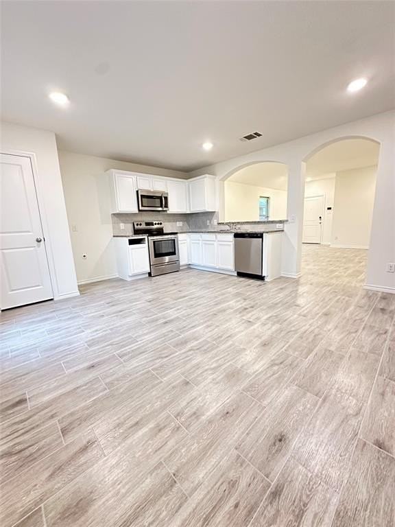 604 Meadow Wood Ln - Photo 3 of 16