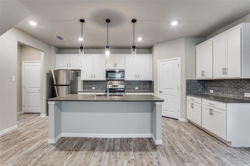 3808 Barnett Rd - Photo 4 of 13