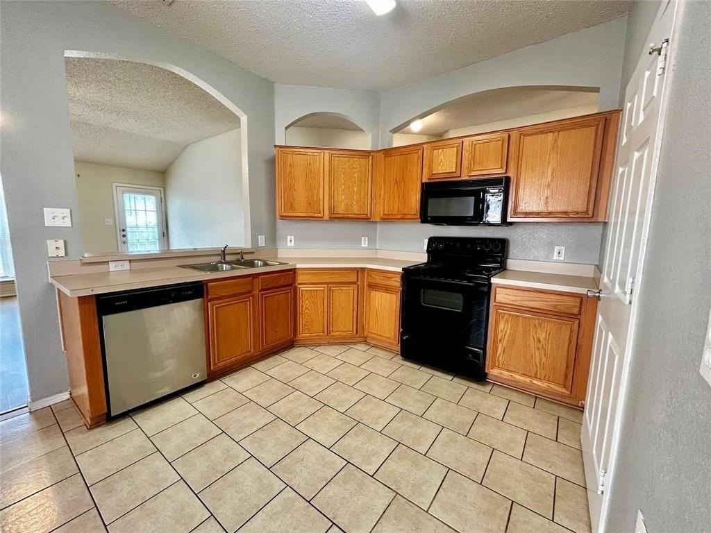 909 Meadowlark Dr - Photo 5 of 21