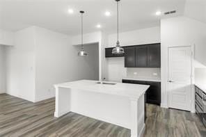 619 Creekview Ln - Photo 4 of 33