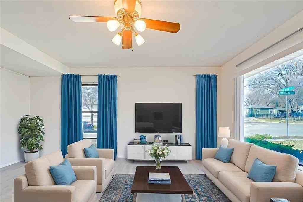 7721 Mohawk Dr - Photo 2 of 33