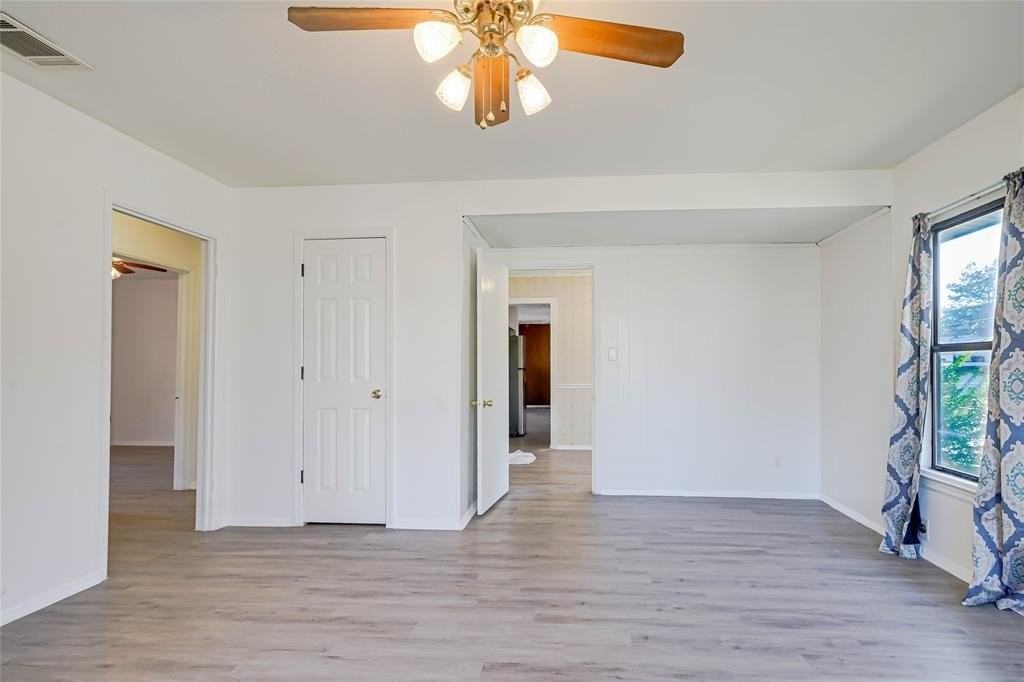 7721 Mohawk Dr - Photo 4 of 33