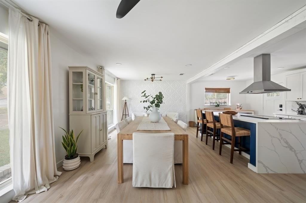 905 Tarryall Dr - Photo 5 of 31