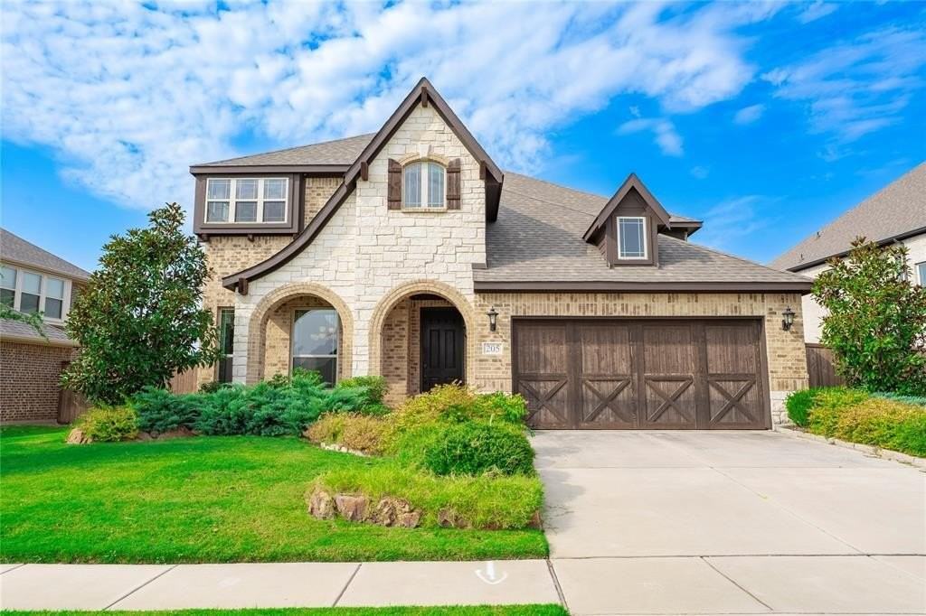 205 Oakcrest Dr - Photo 3 of 30