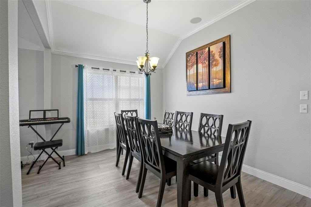 1904 Hidden Fairway Dr - Photo 5 of 28