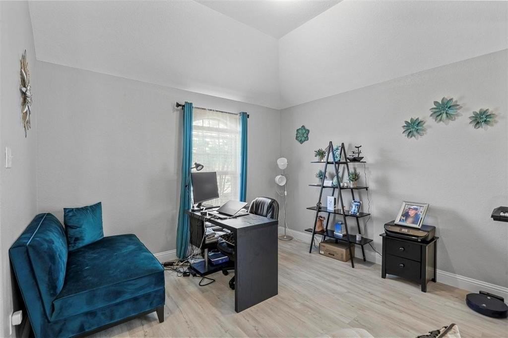 1904 Hidden Fairway Dr - Photo 6 of 28