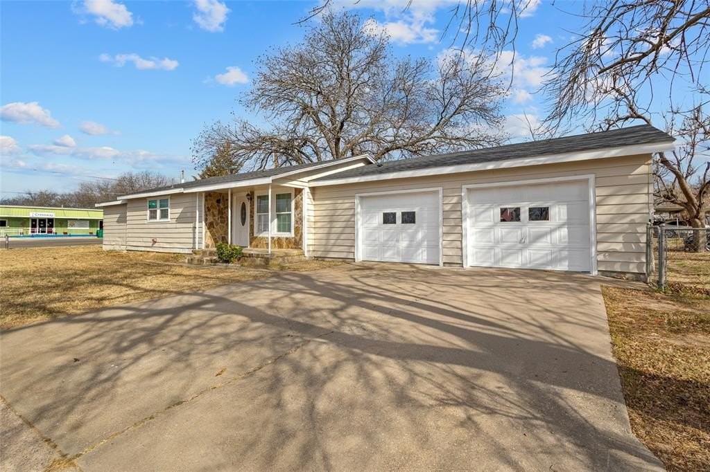 101 E Williams St - Photo 2 of 22