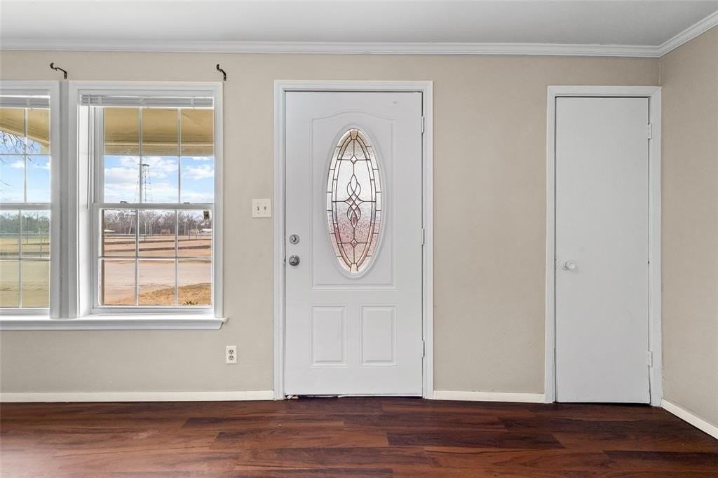 101 E Williams St - Photo 3 of 22