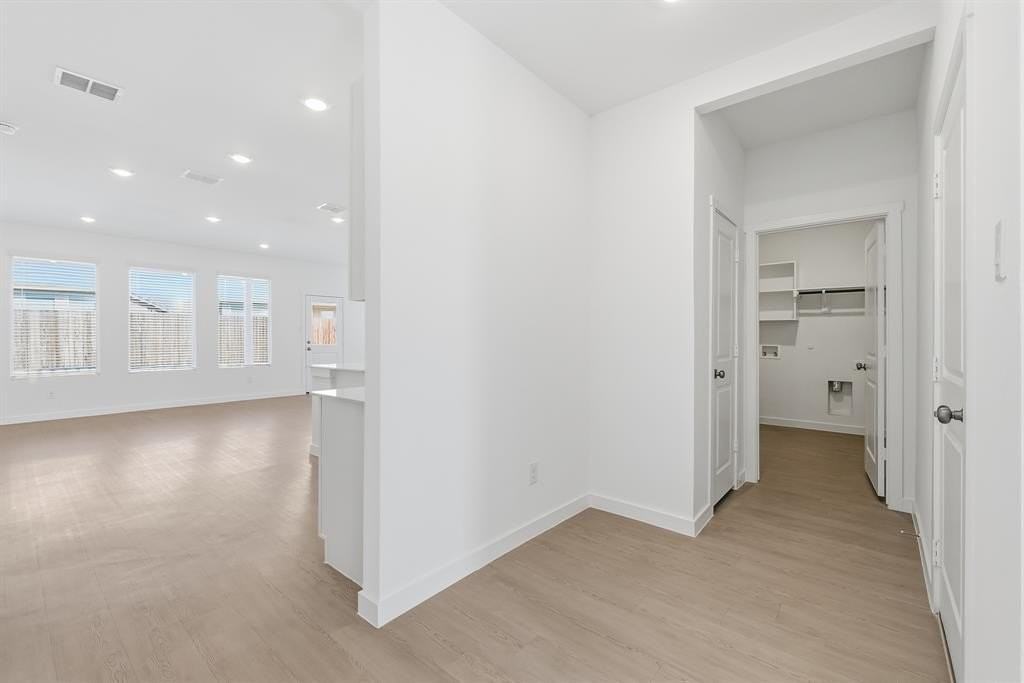 4912 Ascot Way - Photo 7 of 35