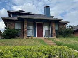 featured image of 703 Red Oak Dr