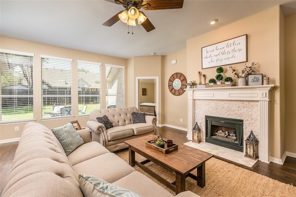 1700 Hidden Brook Trl - Photo 4 of 30