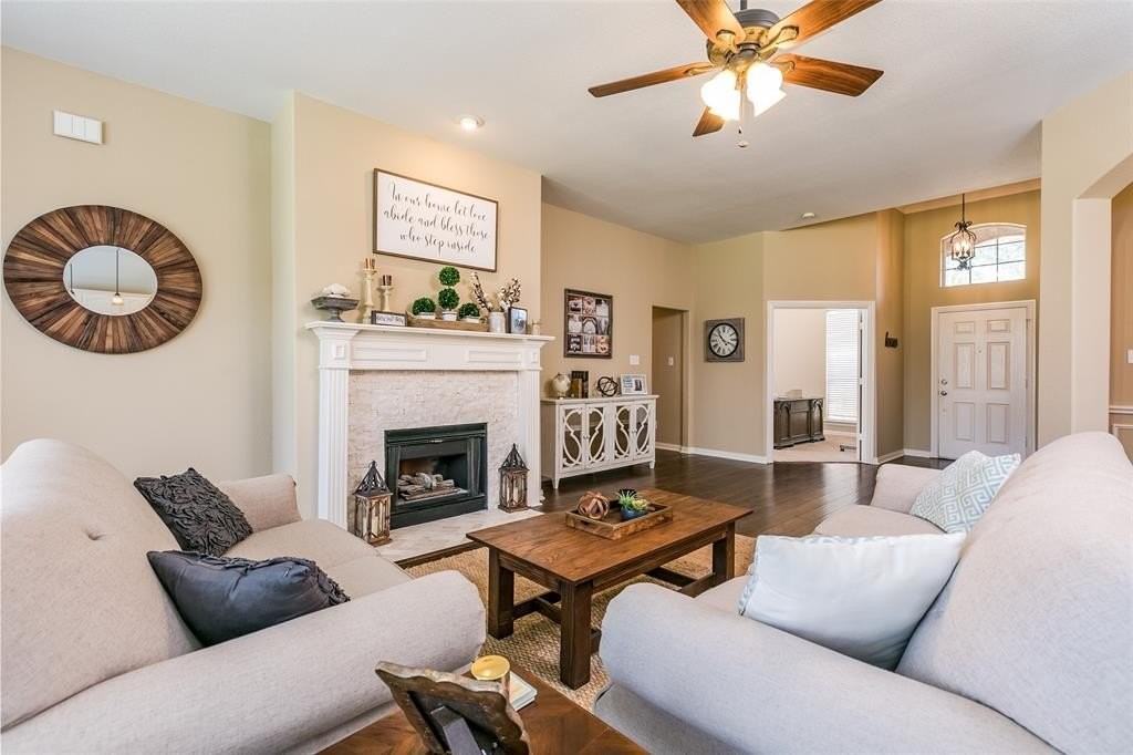 1700 Hidden Brook Trl - Photo 5 of 30