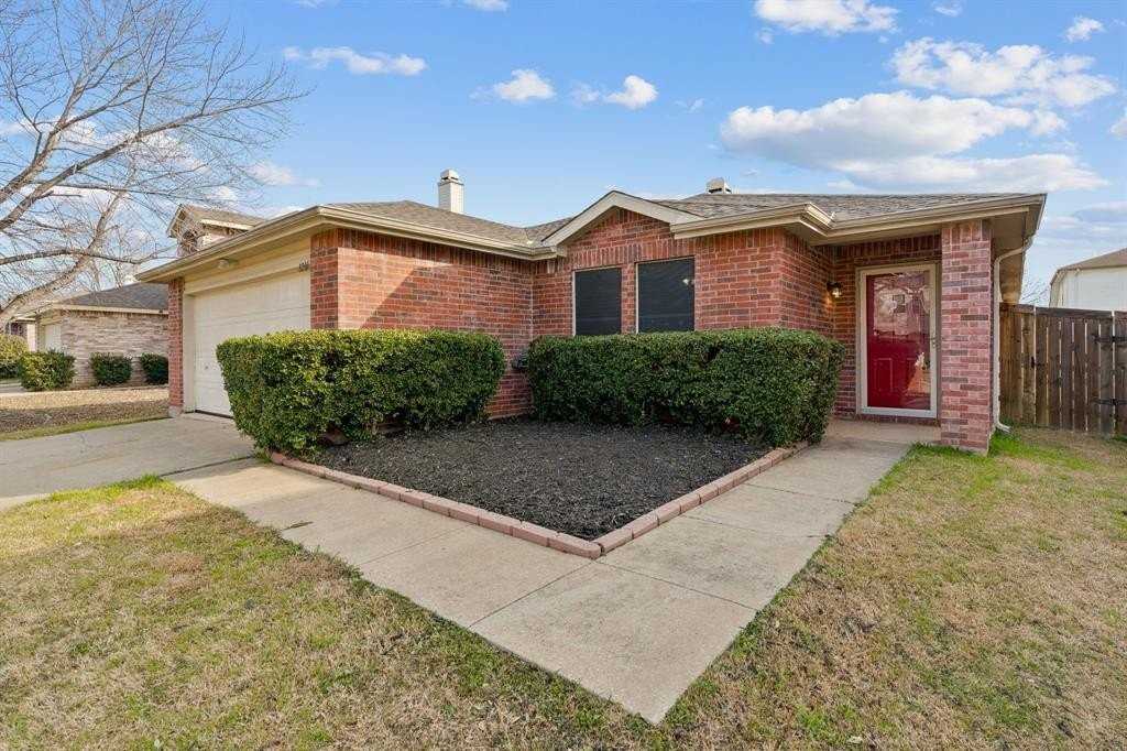 8201 Canoe Ridge Ln - Photo 2 of 24