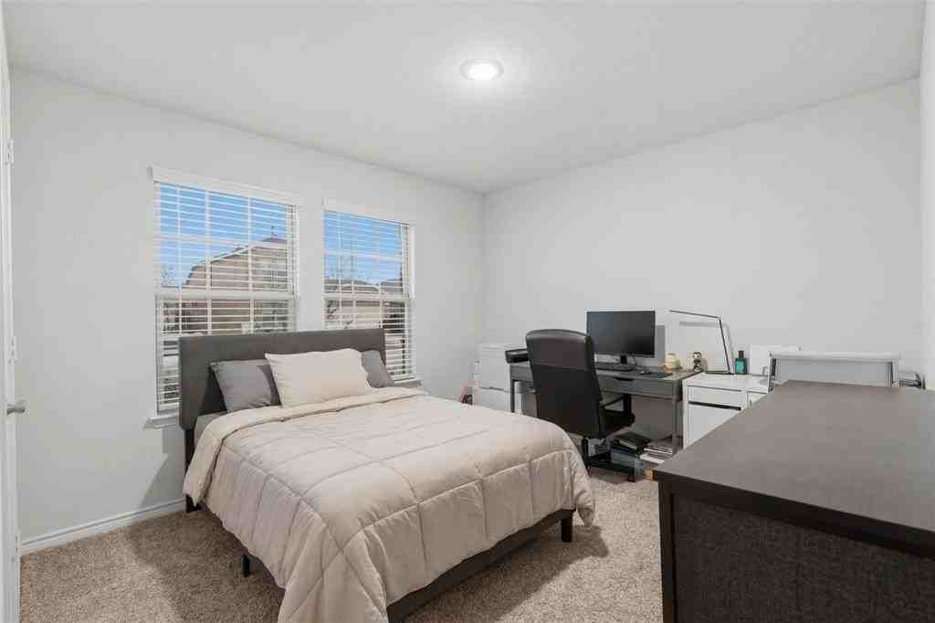 6413 Windsor Ln - Photo 6 of 28