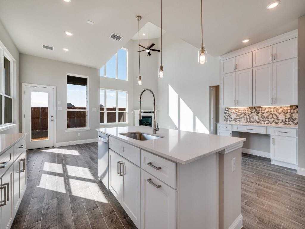 432 Cavalli Dr - Photo 5 of 12