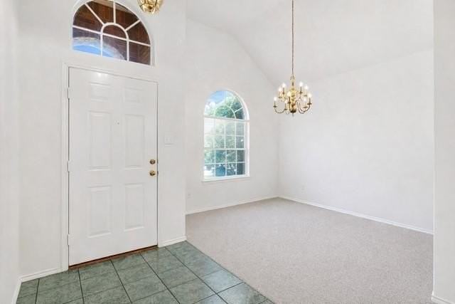 2720 Zoeller Dr - Photo 2 of 15