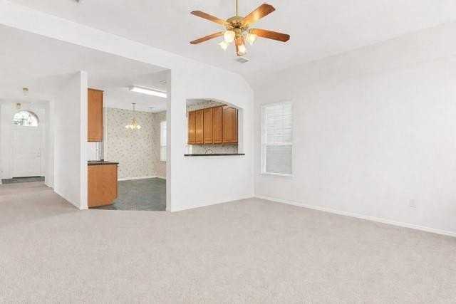 2720 Zoeller Dr - Photo 6 of 15