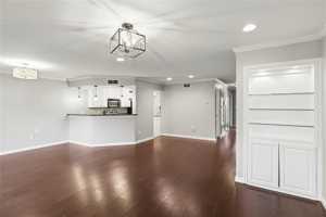featured image of 9440 Timberleaf Dr